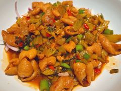 酸菜肥肠-兰湘子·湘菜小炒(济南领秀城店)