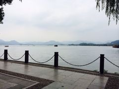 iphone_upload_pic-西湖游船