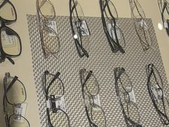 -博士眼镜(青岛城阳万象汇店)