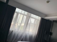 -桔子酒店(南京新街口张府园地铁站店)
