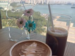 拿铁-洄归山也·高空C位湖景下午茶(东方之门店)
