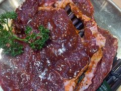 -汉城烤肉·黑金冠(华山路店)