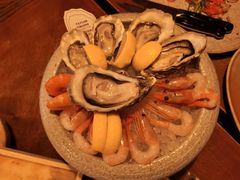 -斯普汇生蚝牛排馆(中骏世界城店)