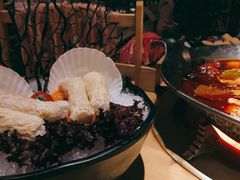 -湊湊火锅·茶憩(杭州湖滨银泰in77店)