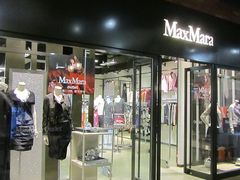 门面-MaxMara(燕莎奥特莱斯店)