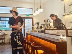 -Café Monson