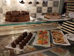 -亮马河饭店翠雅咖啡厅