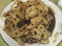 -美顺香食府鱼头老店(雪野湖店)