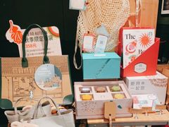 零售区-星巴克臻选(南京金茂览秀城店)