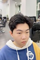 -诗悦发型SALON·圣罗兰店