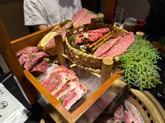 -山川小町·极番烧肉(新地假日广场店)