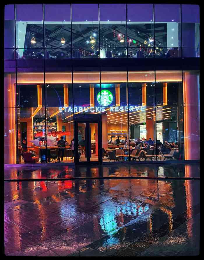 付小姐在成都合生汇店