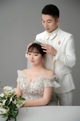 -雪中彩影婚纱摄影·微光艺术中心