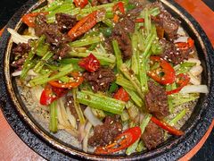 -皇城根·烤鸭·鱼头·家常菜(欧亚大观乐活城店)