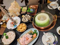 -得意咚瓜·顺德鱼生·冬瓜火锅(深圳首店)
