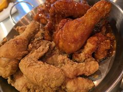 -BHC炸鸡(明洞总店)