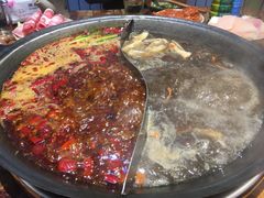 -四小区火锅·巷子里的重庆火锅(花照壁店)