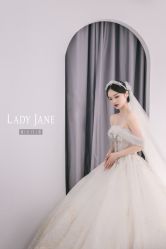 -Lady  Jane高端婚纱礼服馆