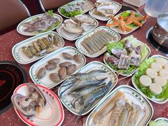 -四囍码头海鲜烧烤自助火锅(外滩南京东路悦荟广场店)