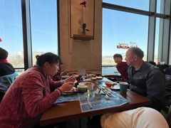 靠窗位-济南香格里拉·咖啡泉自助餐厅