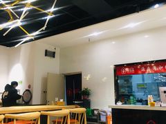 -极有家小鱼小鸡石锅煲(佳兆业店)