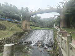 -梅岭月亮湾山体公园