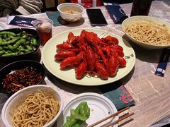 -巴厘龙虾·榜首油焖大虾(音乐学院·沿江酒馆店)