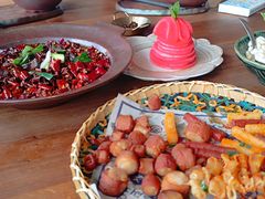 -包整·丝娃娃(一览甲秀楼风景店)