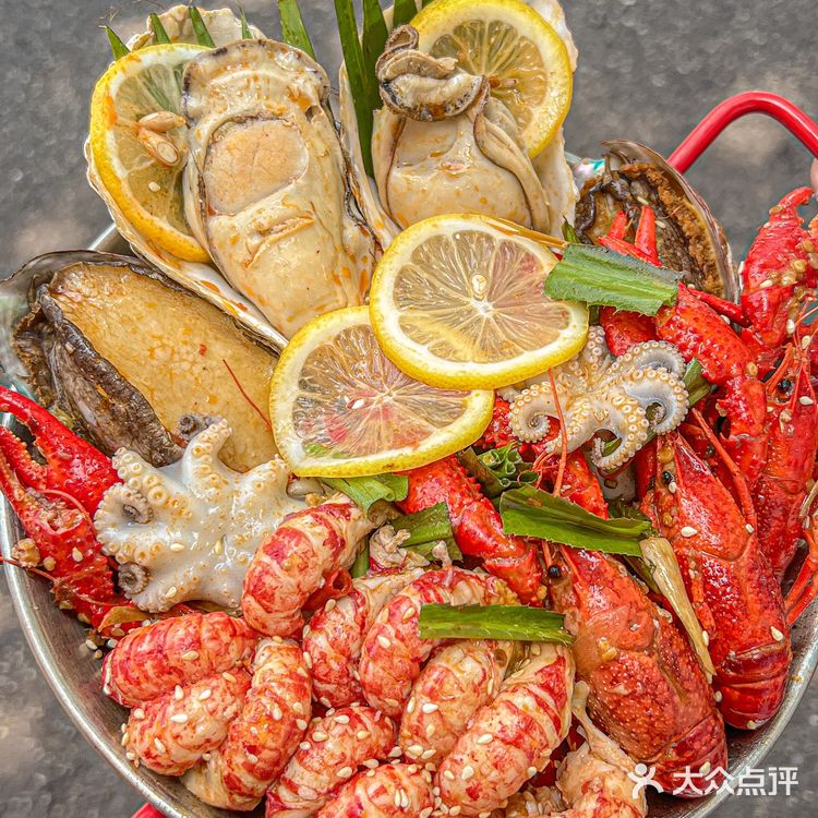 霸王虾×集渔!冬阴功口味小龙虾惊艳了