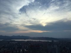 -绮梦西湖·云端餐厅(歌德店)
