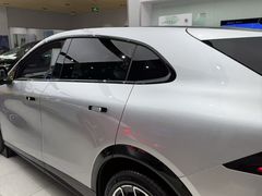 -小鹏汽车(上海静安大融城店)