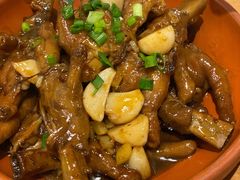 -霄汉牛三鲜湖北砂锅菜(万松园2店)