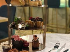 -La Mer Restaurant & Lounge