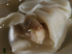 黄鱼馄饨-洪大妈·黄鱼面(金山嘴渔村店)