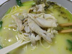 招牌黄鱼面-明呈黄鱼面馆(斜土路店)