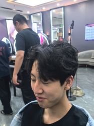 -藤野造型烫染·漂发