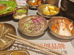-草家酱蟹炭火烤肉店(珲春南路一店)