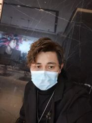 -罗亚帝造型·烫发染发