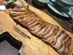 -大头虾越式风味餐厅(光明广场店)