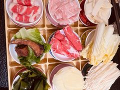 -绣园苏式火锅·开创者·腌笃鲜(大洋百货店)