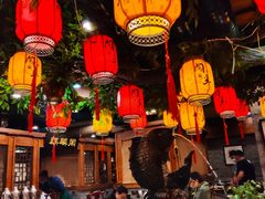 大堂-万里闯关东铁锅炖菜馆(高新旗舰店)