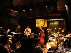 -东岸Cafe 爵士俱乐部
