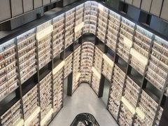 -上海虹桥中心爱琴海亚朵S酒店