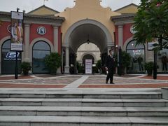 -佛罗伦萨小镇广佛名品奥特莱斯(疏港路店)