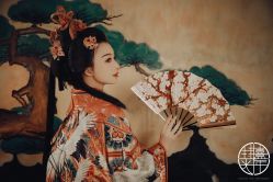 点击看大图 -持熹光年写真体验馆