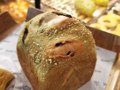 抹茶红豆麻薯吐司-露丝卡文•世界冠军面包(乐峰广场店)