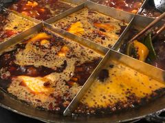 -岗上渣渣老火锅(两路口店)