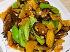 -六泰居·尔滨地标·东北菜(泰山路店)