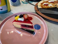 -水桶王国主题餐厅·聚会·生日派对·亲子活动·家庭套餐(亚龙湾希尔顿店)