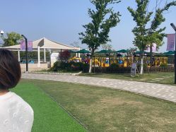 -季高兔窝窝亲子园(上海薰衣草公园店)